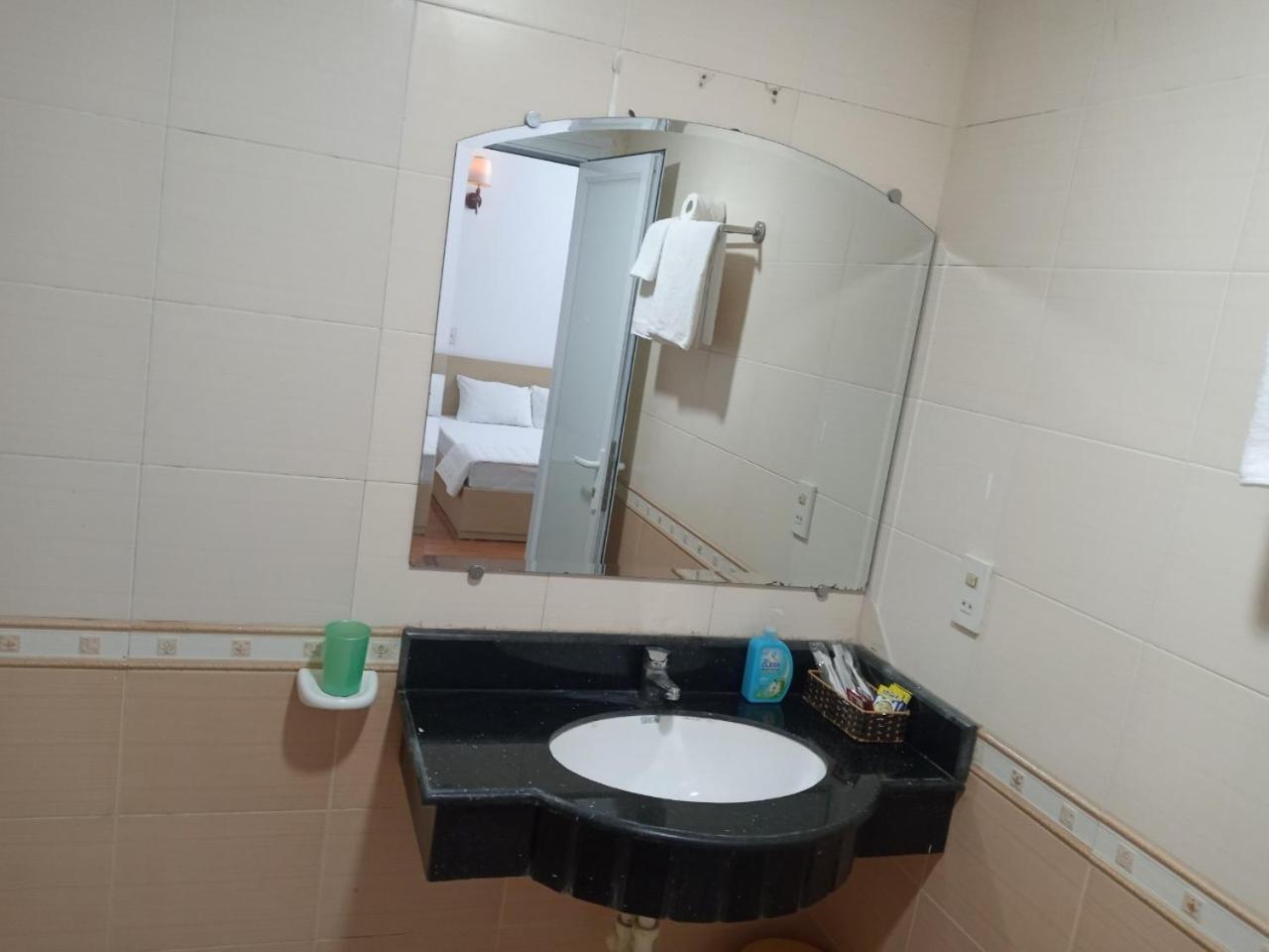 Dong Duong Hotel Hai Phong Kültér fotó